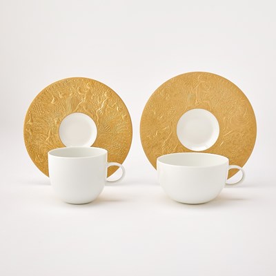 Lot 62 - Bjorn Wiinblad for Rosenthal Gilt Decorated Porcelain 'Magic Flute Gold' Pattern Dinner Service