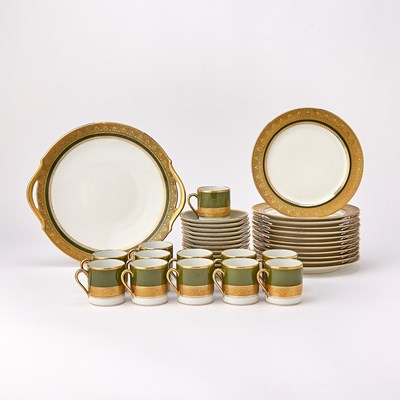 Lot 82 - Assembled Limoges Unic Porcelain Gilt-Decorated Partial Dessert Service