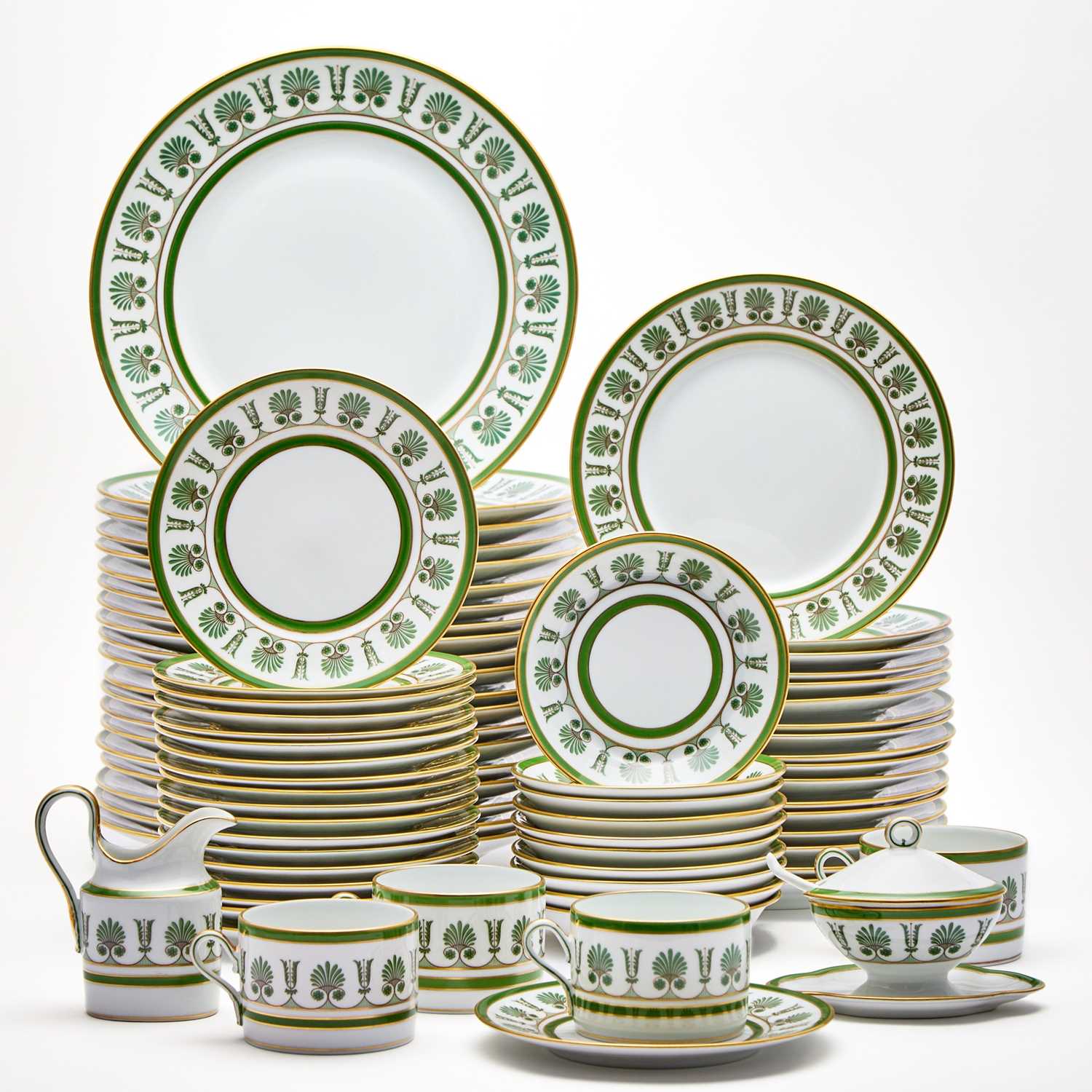 Lot 192 - Richard Ginori Porcelain 'Green Ercolano' Pattern Dinner Set
