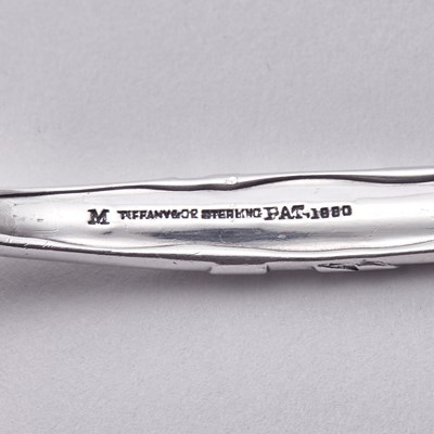 Lot 129 - Tiffany & Co. Sterling Silver "Lap Over Edge" Pattern Flatware Service