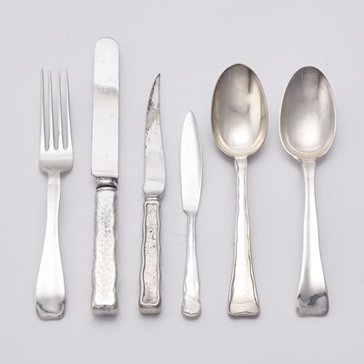 Lot 130 - Tiffany & Co. Sterling Silver "Lap Over" Pattern Flatware Service