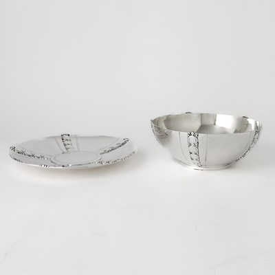 Lot 85 - Tiffany & Co. Sterling Silver "Exposition" Pattern Fruit Bowl and Stand
