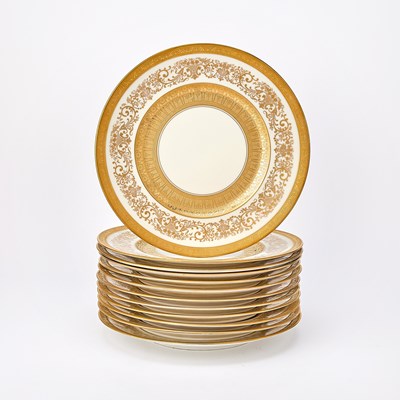 Lot 84 - Set of Twelve Vignaud Limoges Porcelain Gilt Decorated Service Plates