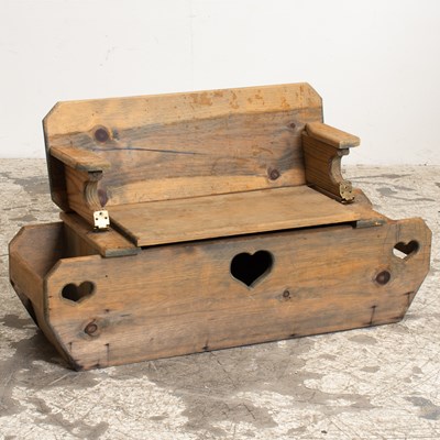 Lot 166 - Pine Child's Chair