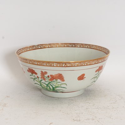 Lot 115 - Mottahedeh Asian Style Porcelain Bowl