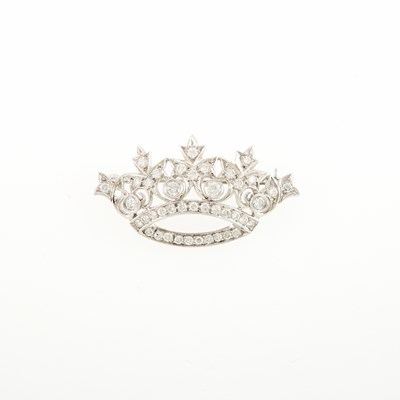 Lot 1192 - Platinum and Diamond Crown Pin
