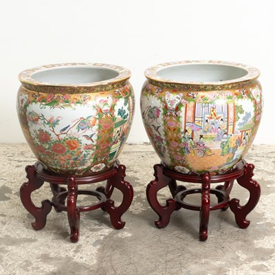 Lot 129 - Pair of Chinese Porcelain Fish Bowls