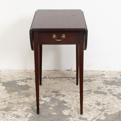 Lot 81 - Mahogany Pembroke Table