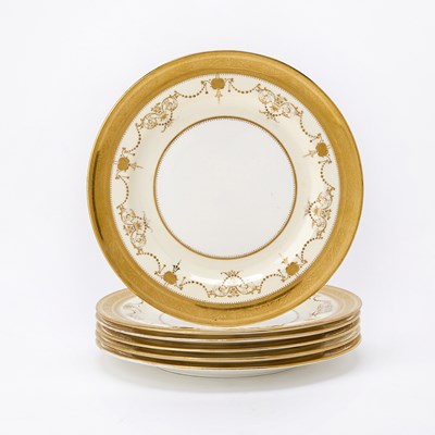 Lot 165 - Set of Six Mintons Gilt Decorated Porcelain Dinner Plates