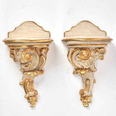 Lot 351 - Pair of Rococo Style Painted and Parcel Gilt Wall Brackets