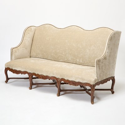 Lot 335 - Régence Carved Walnut Canape