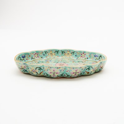 Lot 560 - A Fine Chinese Famille Rose Turquoise Ground Porcelain Dish