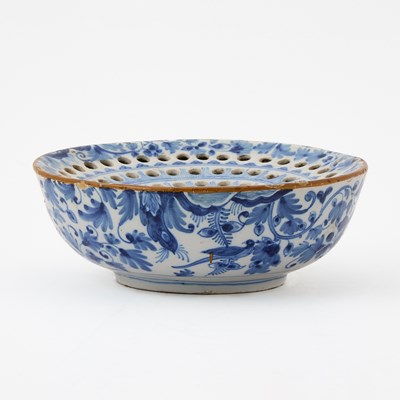 Lot 171 - Delftware Blue and White Cress Dish