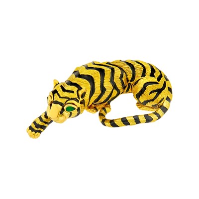 Lot 39 - David Webb Gold, Black Enamel and Emerald Tiger Clip-Brooch