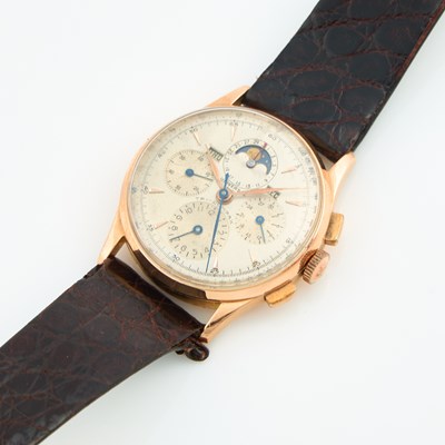 Lot 60 - Mans Gold Wrist Watch, Universal, 35mm, 18K