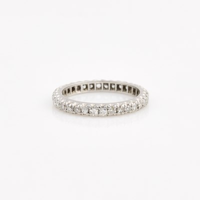 Lot 77 - Diamond Wedding Ring, 33 diamonds about 1.00 ct., Platinum 2 dwt.