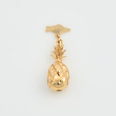 Lot 236 - Gold Pendant, 14K 3 dwt.