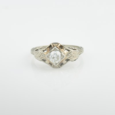 Lot 238 - Diamond Ring, 18K 2 dwt., damaged, stone damaged and loose