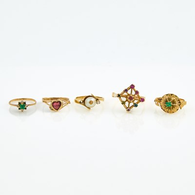 Lot 350 - Five Gold, Stone and Bead Rings, 14K 7 dwt. all, stone missing and stones damaged