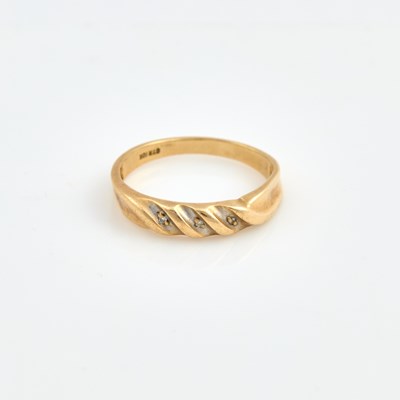 Lot 359 - Diamond Ring, 10K 1 dwt.