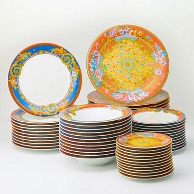 Lot 219 - Versace for Rosenthal Porcelain 'Primavera' Pattern Partial Dinner Service