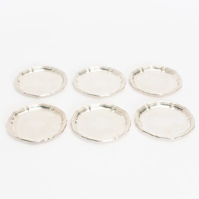 Lot 311 - Set of Six Continental Silver Plates