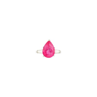 Lot 64 - Platinum, Pink Sapphire and Diamond Ring