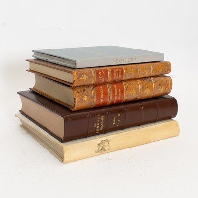 Lot 329 - Group of Antique Furniture Reference Books