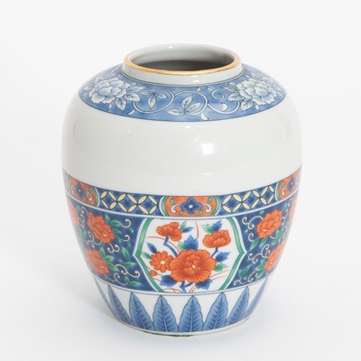 Lot 377 - Chinese Style Porcelain Vase