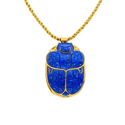 Lot 18 - Gold and Carved Lapis Scarab Pendant with Gold Chain Necklace