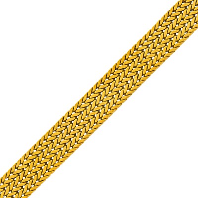 Lot 91 - Gold Chevron Link Mesh Bracelet