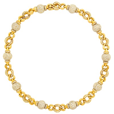 Lot 131 - Gold and Diamond Necklace