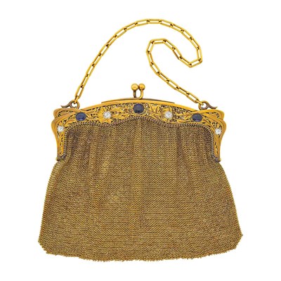 Lot 86 - Antique Gold, Platinum, Sapphire and Diamond Mesh Purse with Carrying Chain