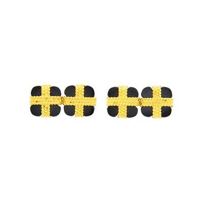 Lot 97 - Van Cleef & Arpels Pair of Gold and Black Onyx Cufflinks