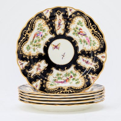 Lot 150 - Set of Six Worcester Porcelain Luncheon Plates