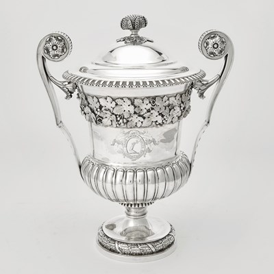 Lot 101 - George III Sterling Silver Covered Two Handled Cup