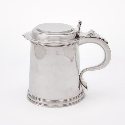 Lot 154 - George V Britannia Silver Diminutive Covered Tankard