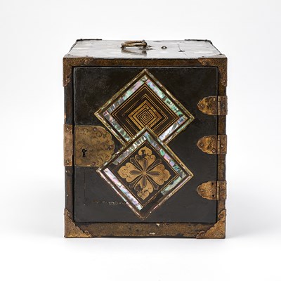 Lot 119 - Japanese Mother-of-Pearl Inlaid Lacquer Table Chest