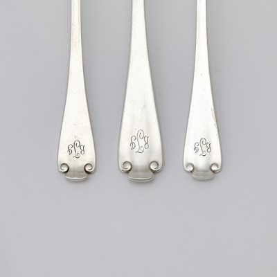 Lot 127 - Tiffany & Co. Sterling Silver "Flemish" Pattern Flatware Service