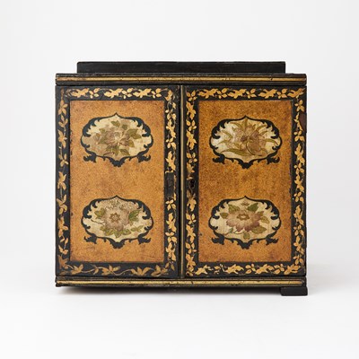 Lot 153 - Early Victorian Chinoiserie Decorated Table Chest