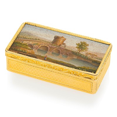 Lot 158 - Antique Gold and Micromosaic Snuff Box