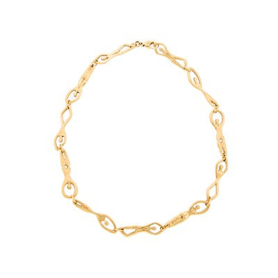 Lot 1005 - Gold Figural Link Necklace