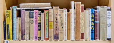 Lot 91 - An extensive collection of Robert Graves
