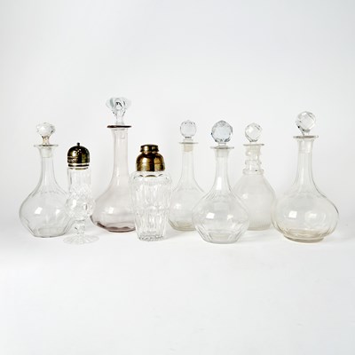 Lot 140 - Group of Glass Table Articles