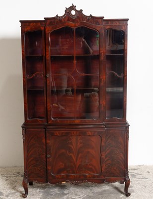 Lot 76 - Chippendale Style Mahogany China Cabinet