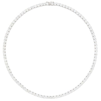Lot 112 - White Gold and Diamond Necklace
