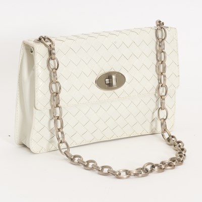 Lot 136 - Bottega Veneta Ivory Intrecciato Weave Handbag