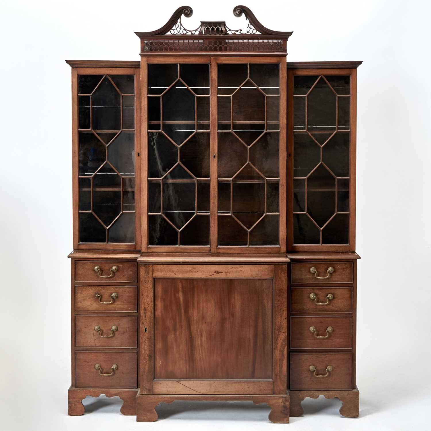 Lot 185 - George III Mahogany Breakfront