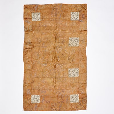 Lot 283 - A Japanese Silk Brocade 'Dragon' Textile