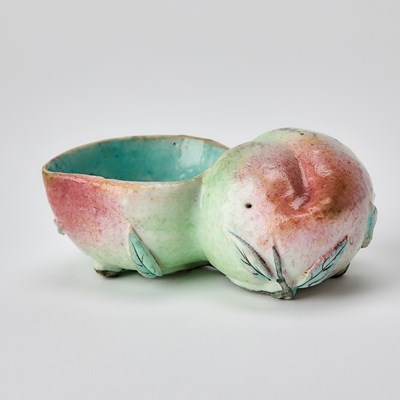 Lot 100 - Four Chinese Porcelain Washers